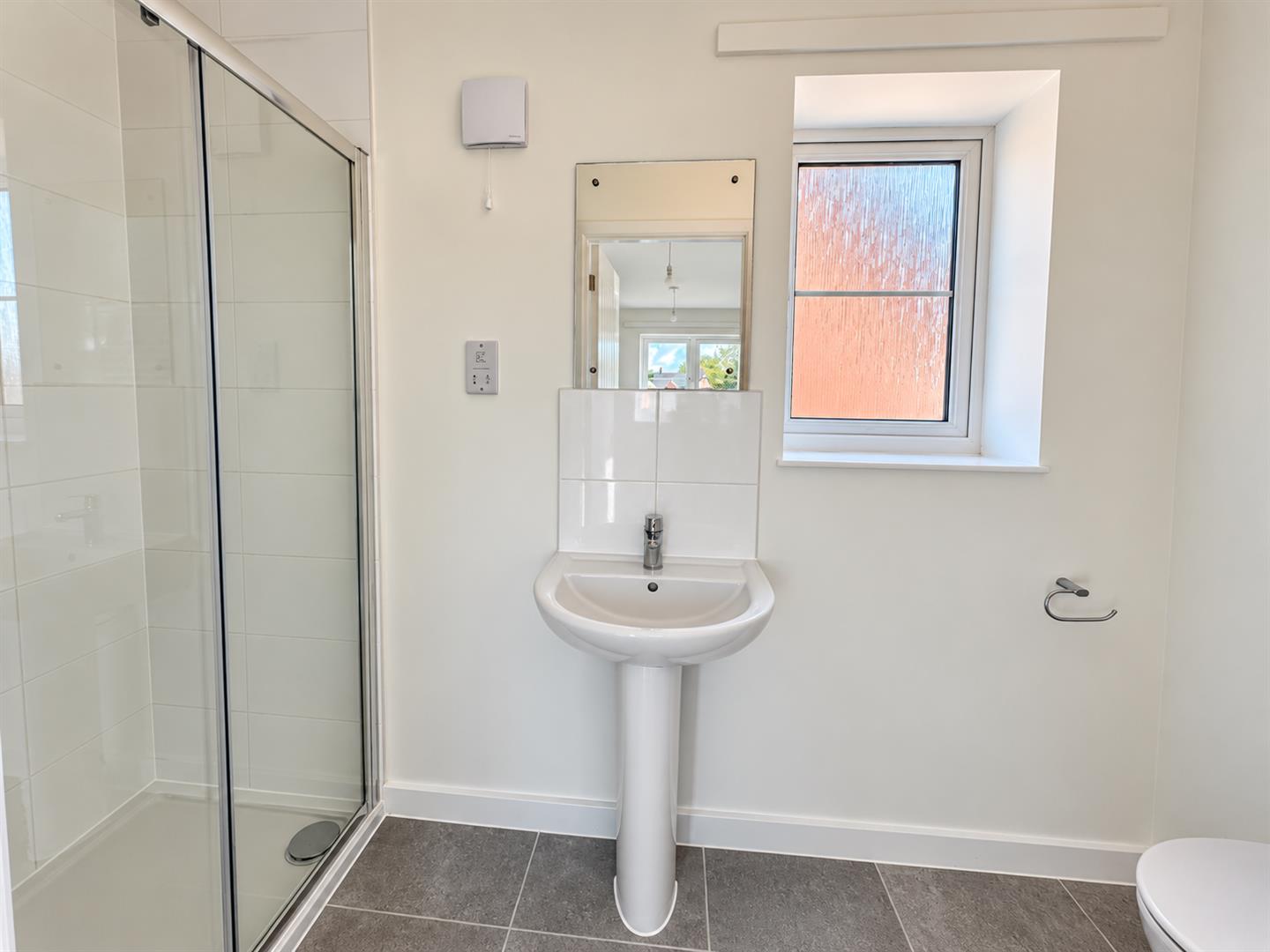 2 Junction Road, Ellesmere, SY12 0AA To Let
